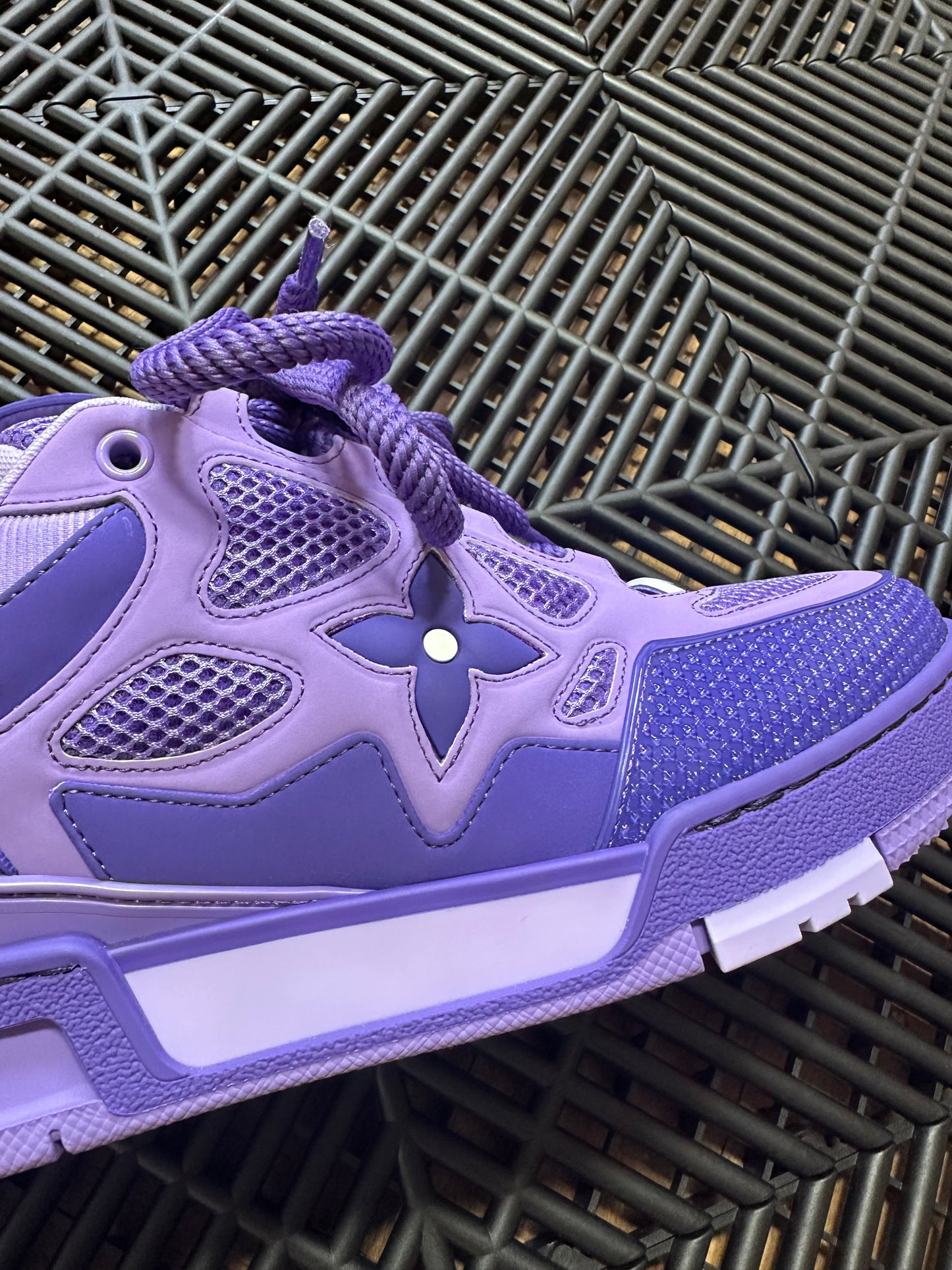 Lv Skate violette
